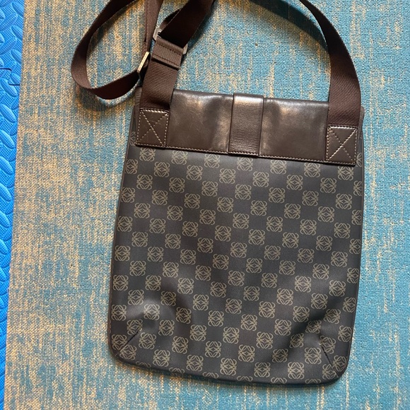 LOEWE Crossbody Satchel Bag - Picture 6 of 16